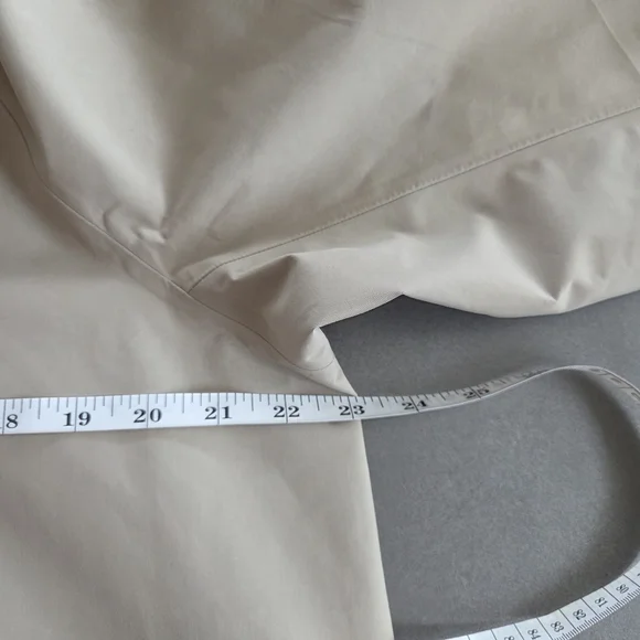 Lululemon Waterproof Fishtail Rain Coat Size Small NWT $298 Sheer Oak - Picture 15 of 16